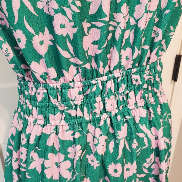Gorgeous Floral Midi Dress-NWT - Picture 15 of 15